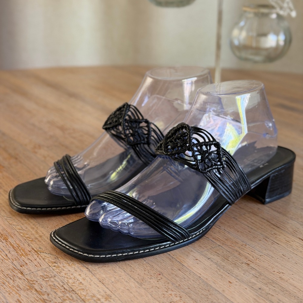 Vtg 90s Stuart Weitzman Black Leather Macrame Block Heel Slide Sandals 10 N